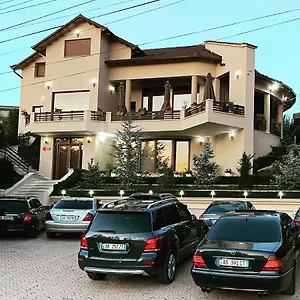 Bed & Breakfast Bar King, Bilisht