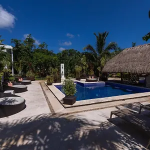 Tsaakik Jungle & Hotel Cancun