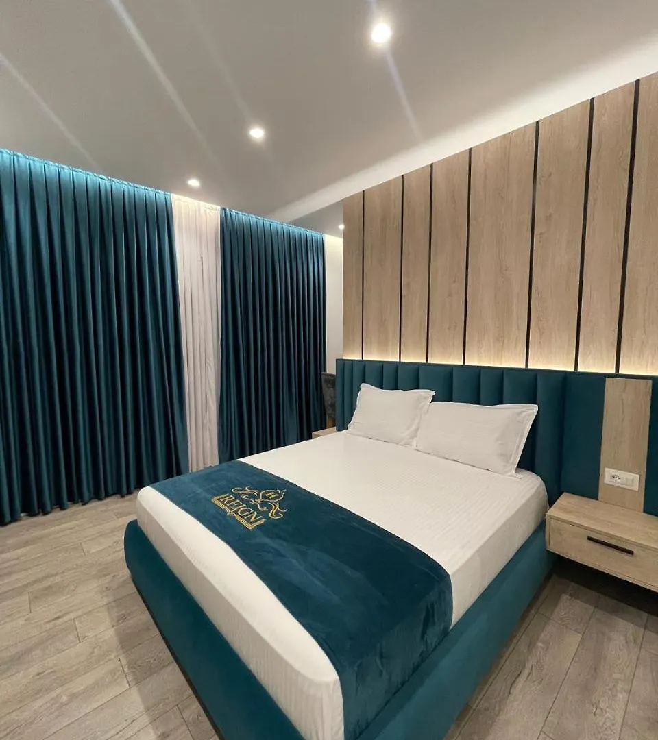 Reign Hotel Vore